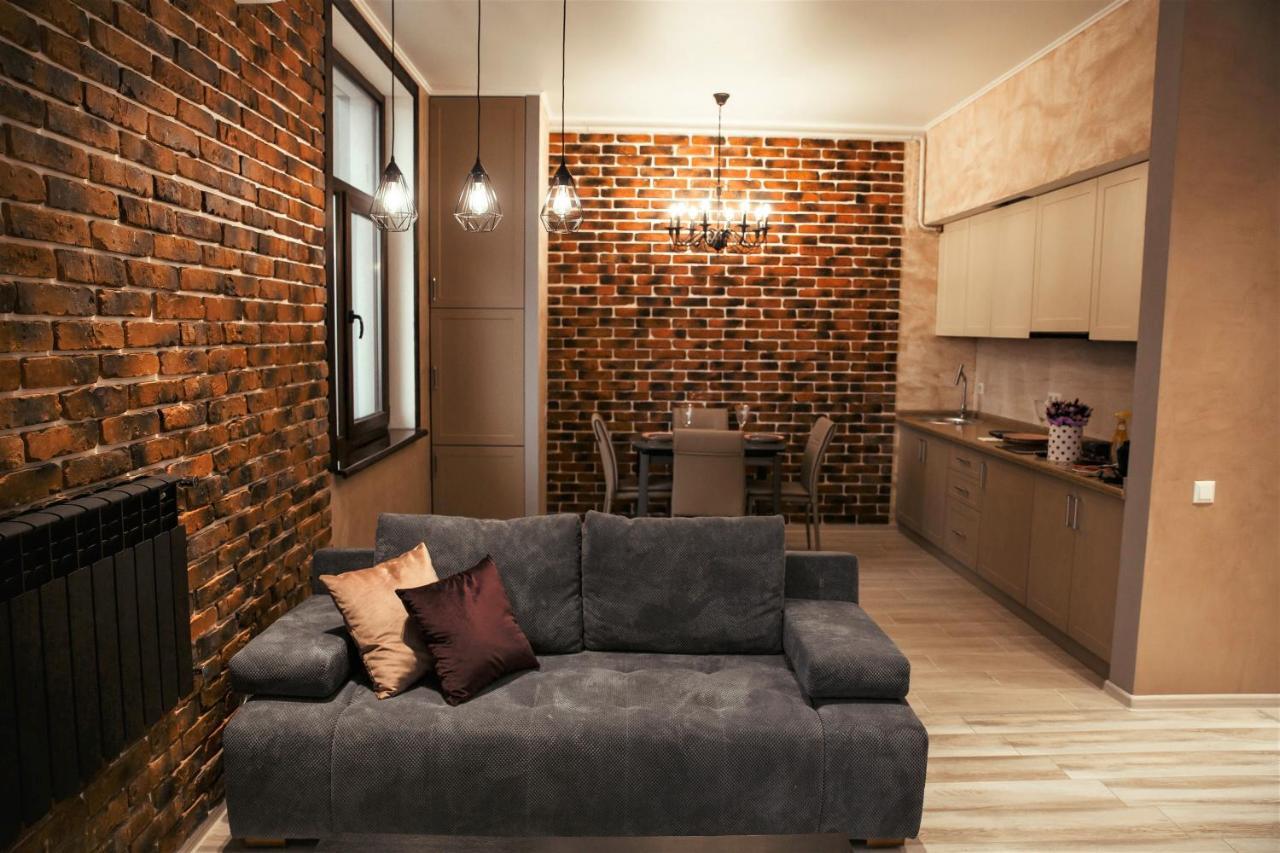 Апартаменты Центр Uman Square Apartment Umanʼ Exterior foto